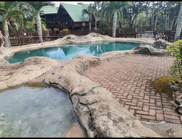 4 BEDROOM TOWNHOUSE FOR SALE IN PALM BEACH